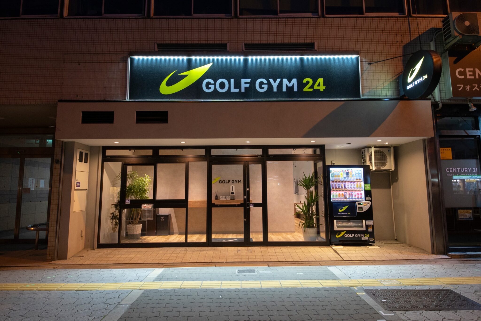 GOLFGYM24 谷町本店の公式サイトの画像(4/6)